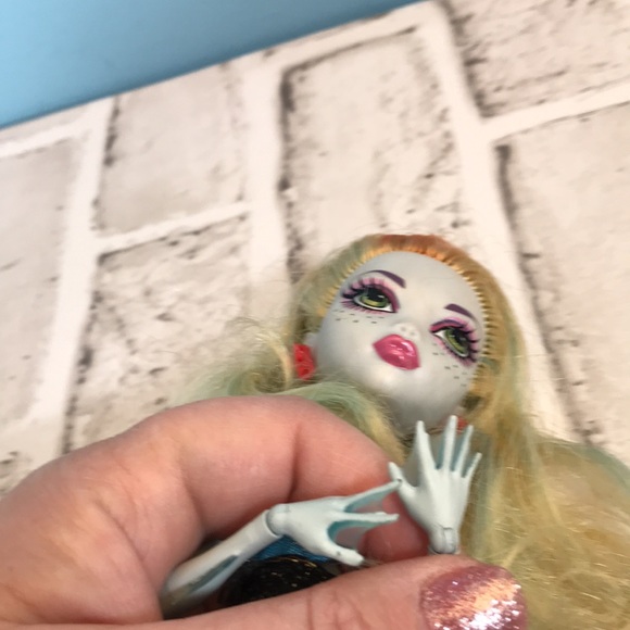 Monster High Lagoona Blue doll - Picture 9 of 9